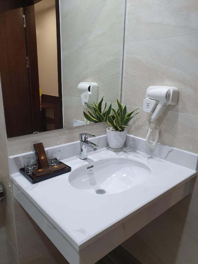 Ha Long Bay Tuan Chau Hotel Экстерьер фото