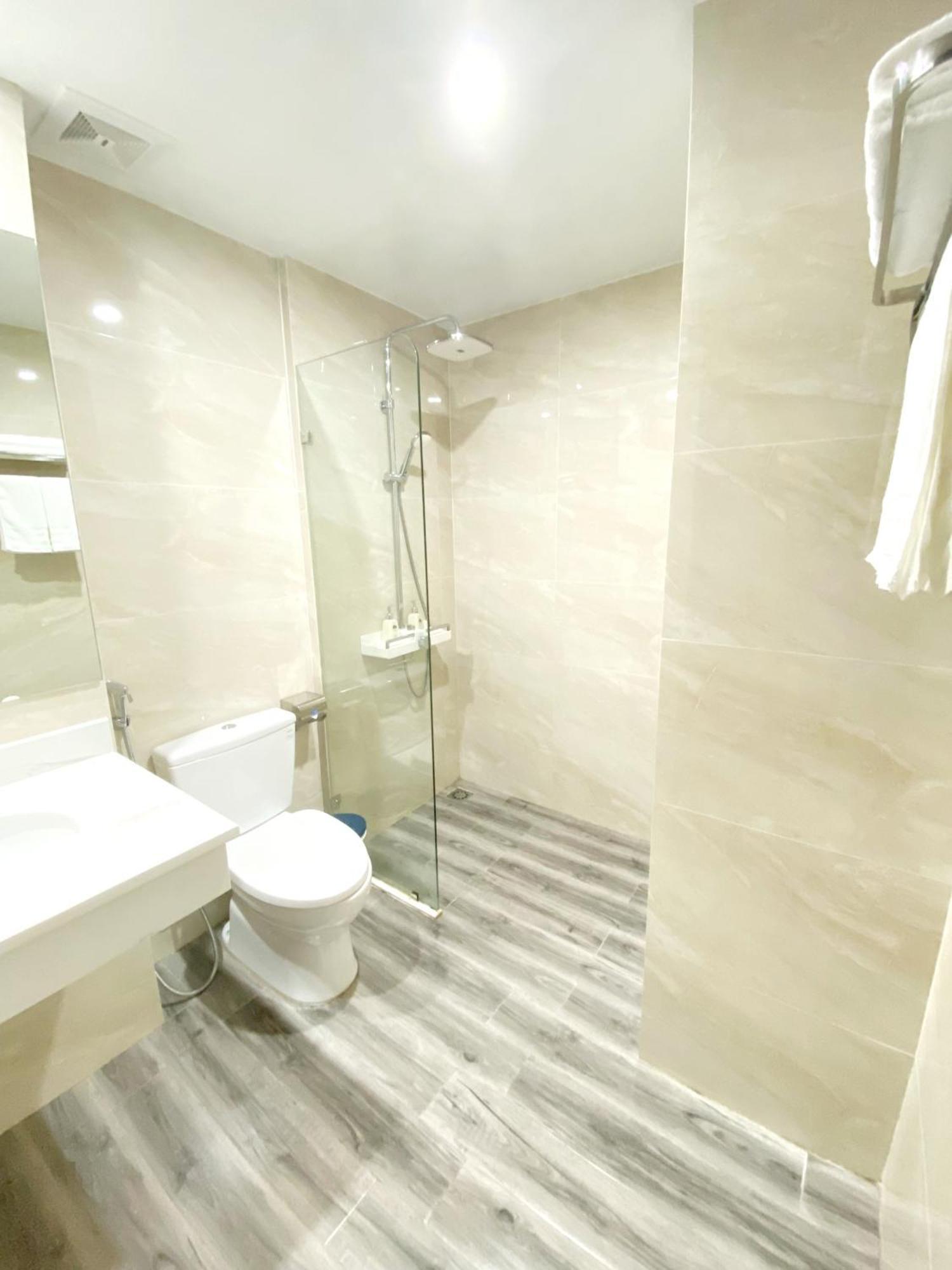 Ha Long Bay Tuan Chau Hotel Экстерьер фото